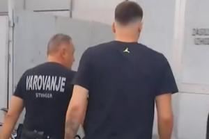?️持续追踪！东契奇最新街拍 这背影看着应该真的瘦了吧?